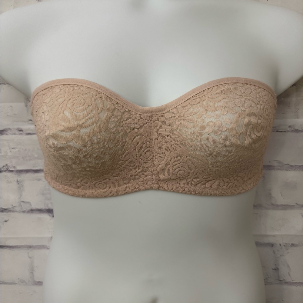 Wacoal Strapless Lace Bandeau Bra in Nude